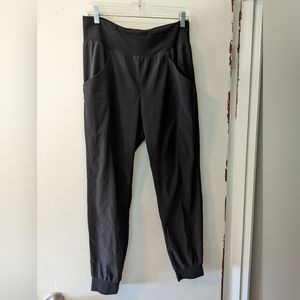 Lucy Joggers Size M Black